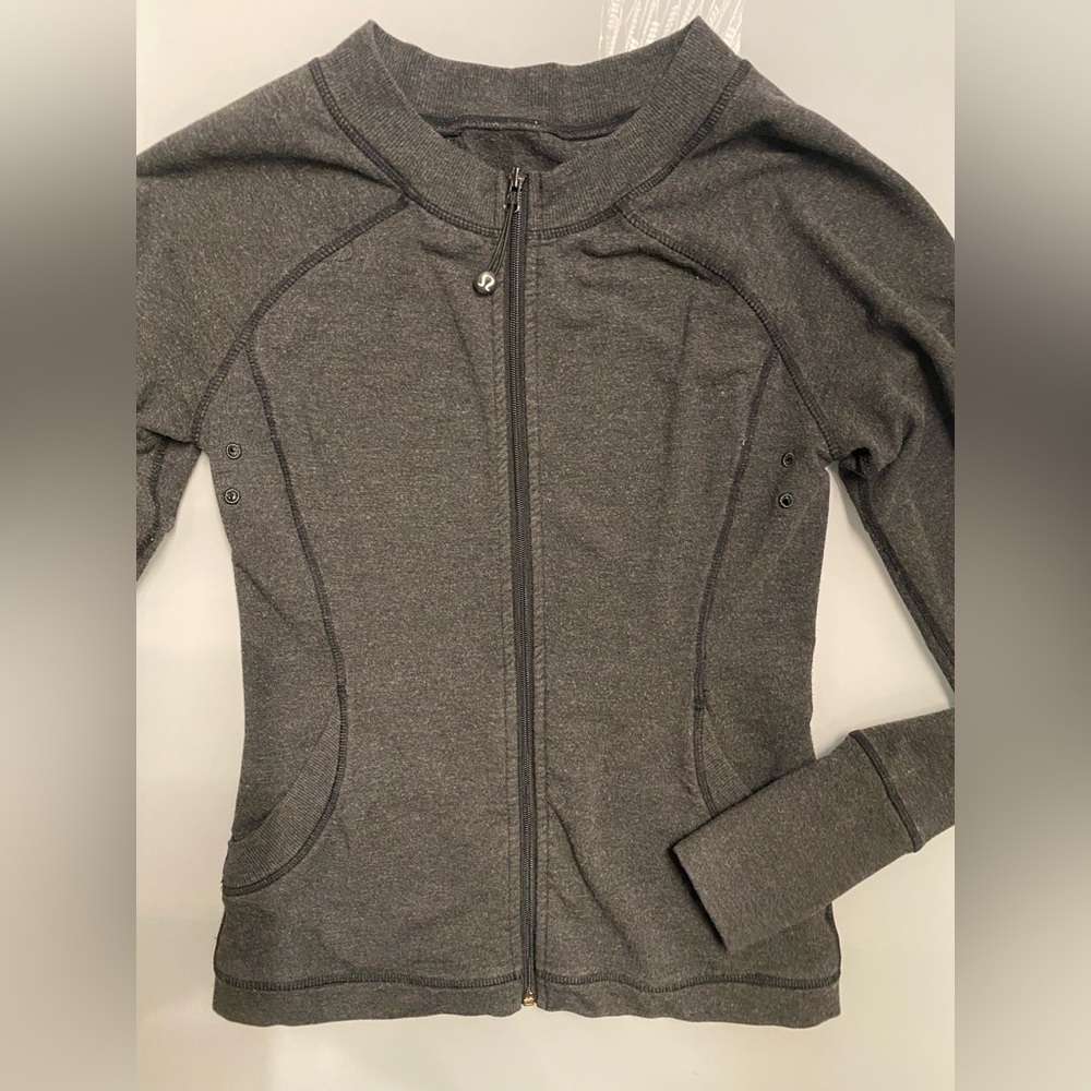 Lululemon grey full zip jacket size 4 - Picture 1 of 5